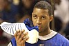 Tracy McGrady bacia la scarpa (23)