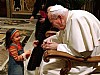 «Mai la violenza e le armi possono risolvere i problemi degli uomini», ha detto il papa (1)
