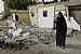 donna palestinese pulisce libera i resti della sua casa dalle macerie 3459