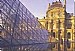 Piramide Louvre 3597
