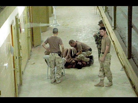 torture ai prigionieri iraqeni