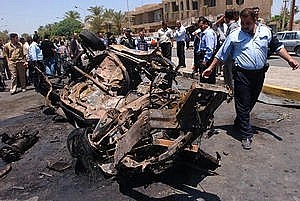 macchina-bomba esplosa a baghdad