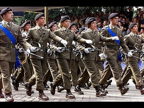 Fini, militari per la pace